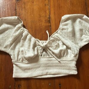 American Eagle Puffy-Sleeved Cropped Blouse